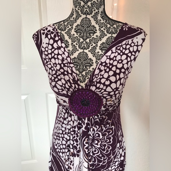 Janette Purple, White & Gold Asymmetrical Dress - Picture 11 of 16